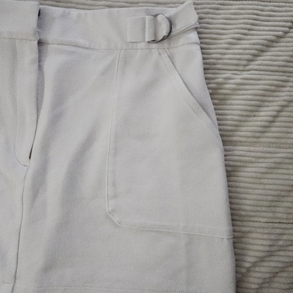 EXPRESS Stylish High Waisted Utility White Mini Skirt with Pockets Size L - Picture 6 of 12